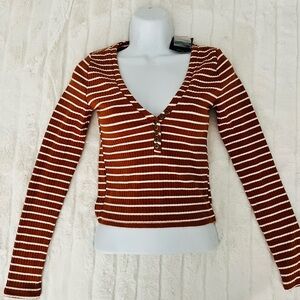 NWT FOREVER 21 LONG SLEEVE